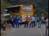 Bus sufrió accidente en la vía Curos Málaga